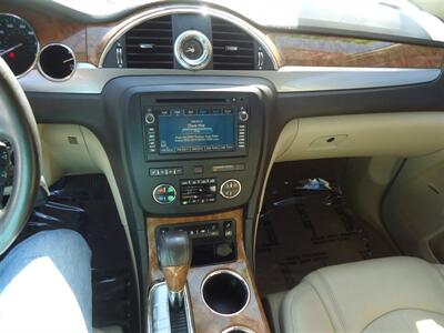 2011 Buick Enclave CXL-1   - Photo 23 - Van Nuys, CA 91405