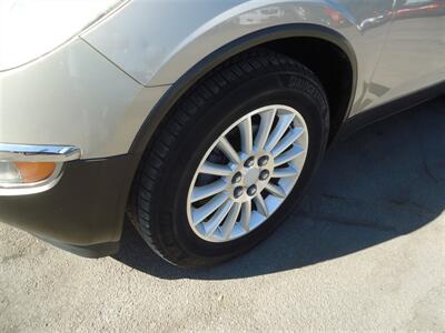 2011 Buick Enclave CXL-1   - Photo 25 - Van Nuys, CA 91405
