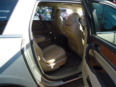 2011 Buick Enclave CXL-1   - Photo 12 - Van Nuys, CA 91405