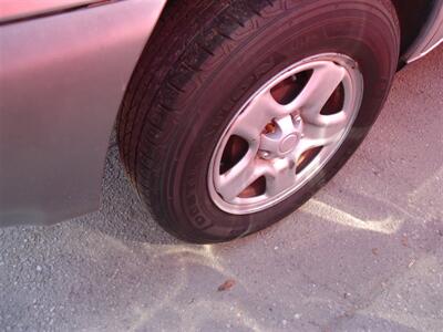 2002 Toyota RAV4   - Photo 7 - Van Nuys, CA 91405