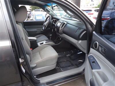 2014 Toyota Tacoma PreRunner   - Photo 12 - Van Nuys, CA 91405