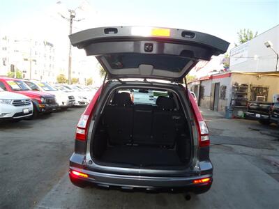 2011 Honda CR-V SE   - Photo 9 - Van Nuys, CA 91405