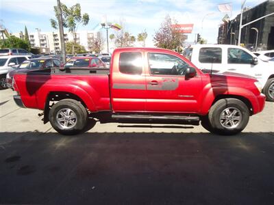 2011 Toyota Tacoma PreRunner V6   - Photo 3 - Van Nuys, CA 91405