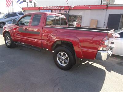 2011 Toyota Tacoma PreRunner V6   - Photo 8 - Van Nuys, CA 91405