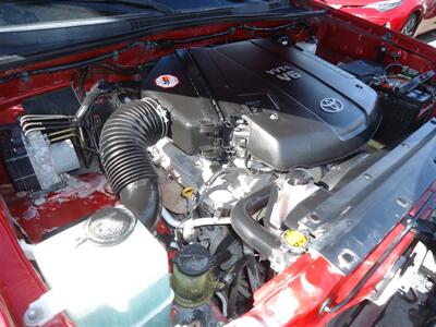 2011 Toyota Tacoma PreRunner V6   - Photo 18 - Van Nuys, CA 91405