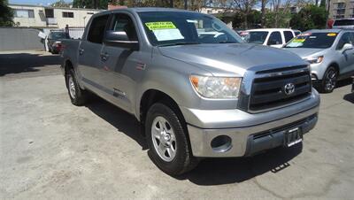 2010 Toyota Tundra Grade - Photo 2 - Van Nuys, CA 91405