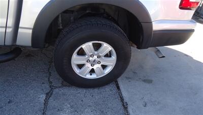 2010 Ford Explorer Sport Trac XLT - Photo 25 - Van Nuys, CA 91405