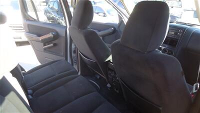 2010 Ford Explorer Sport Trac XLT - Photo 14 - Van Nuys, CA 91405