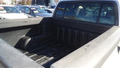 2010 Ford Explorer Sport Trac XLT - Photo 11 - Van Nuys, CA 91405