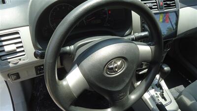 2011 Toyota Corolla LE   - Photo 21 - Van Nuys, CA 91405