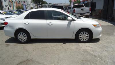 2011 Toyota Corolla LE   - Photo 3 - Van Nuys, CA 91405