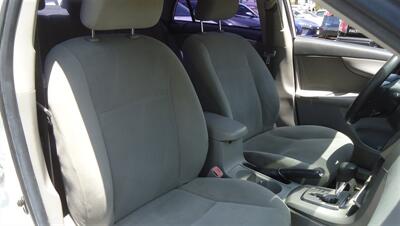 2011 Toyota Corolla LE   - Photo 14 - Van Nuys, CA 91405