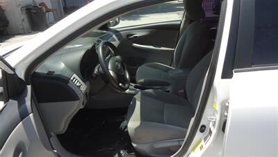2011 Toyota Corolla LE   - Photo 18 - Van Nuys, CA 91405