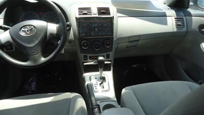2011 Toyota Corolla LE   - Photo 17 - Van Nuys, CA 91405