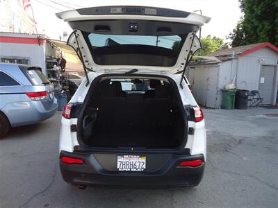 2015 Jeep Cherokee Sport - Photo 11 - Van Nuys, CA 91405