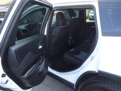 2015 Jeep Cherokee Sport - Photo 18 - Van Nuys, CA 91405