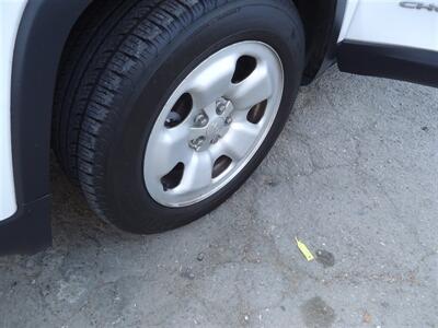 2015 Jeep Cherokee Sport - Photo 25 - Van Nuys, CA 91405