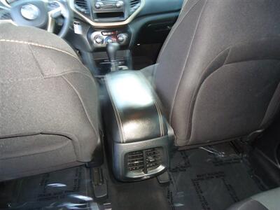 2015 Jeep Cherokee Sport - Photo 19 - Van Nuys, CA 91405