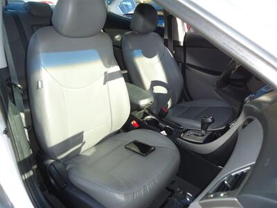 2013 Hyundai ELANTRA Limited - Photo 9 - Van Nuys, CA 91405