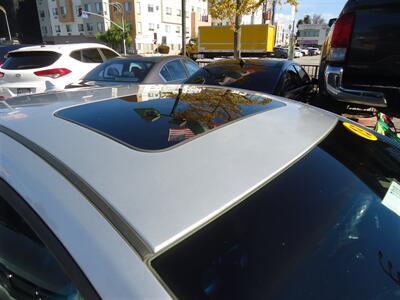 2013 Hyundai ELANTRA Limited - Photo 11 - Van Nuys, CA 91405