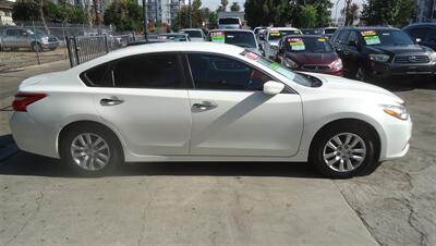 2016 Nissan Altima 2.5 S - Photo 3 - Van Nuys, CA 91405
