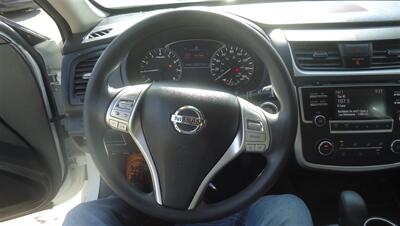 2016 Nissan Altima 2.5 S - Photo 23 - Van Nuys, CA 91405