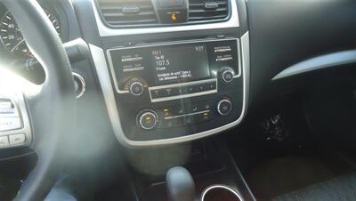 2016 Nissan Altima 2.5 S - Photo 24 - Van Nuys, CA 91405