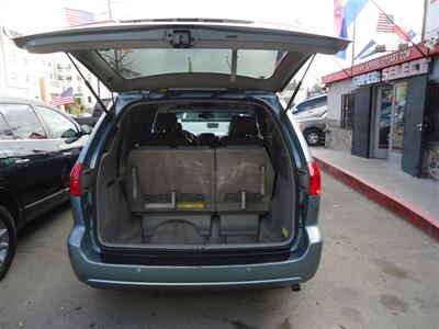 2006 Toyota Sienna XLE 7 Passenger - Photo 4 - Van Nuys, CA 91405