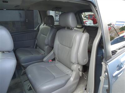 2006 Toyota Sienna XLE 7 Passenger - Photo 17 - Van Nuys, CA 91405