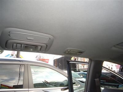 2006 Toyota Sienna XLE 7 Passenger - Photo 13 - Van Nuys, CA 91405
