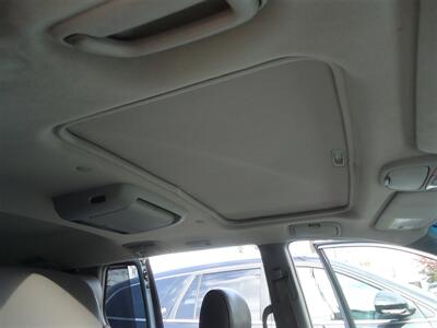 2006 Toyota Sienna XLE 7 Passenger - Photo 16 - Van Nuys, CA 91405