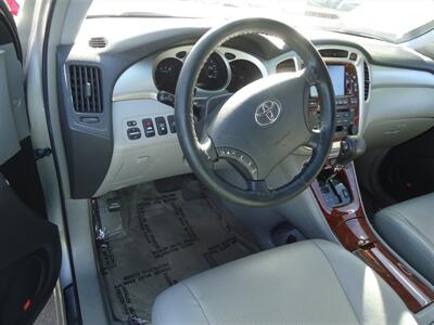2006 Toyota Highlander Limited   - Photo 16 - Van Nuys, CA 91405