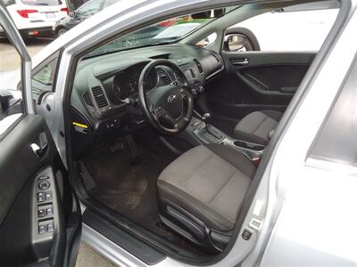 2016 Kia Forte EX   - Photo 15 - Van Nuys, CA 91405