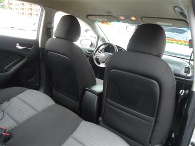 2016 Kia Forte EX   - Photo 12 - Van Nuys, CA 91405