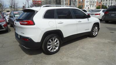 2016 Jeep Cherokee Limited   - Photo 4 - Van Nuys, CA 91405