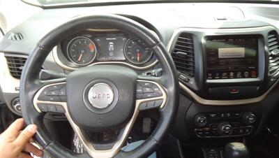 2016 Jeep Cherokee Limited   - Photo 21 - Van Nuys, CA 91405