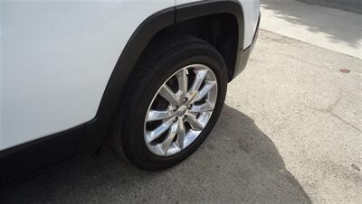 2016 Jeep Cherokee Limited   - Photo 27 - Van Nuys, CA 91405