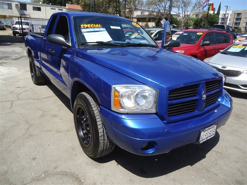 2006 Dodge Dakota SLT  