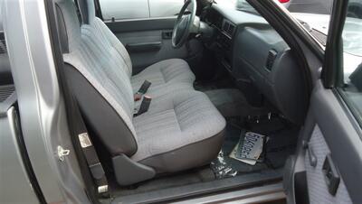 1995 Toyota Tacoma - Photo 11 - Van Nuys, CA 91405