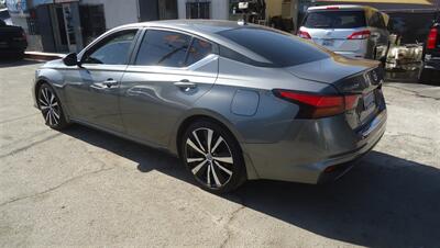 2021 Nissan Altima 2.5 SR   - Photo 8 - Van Nuys, CA 91405