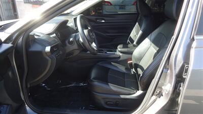 2021 Nissan Altima 2.5 SR   - Photo 14 - Van Nuys, CA 91405