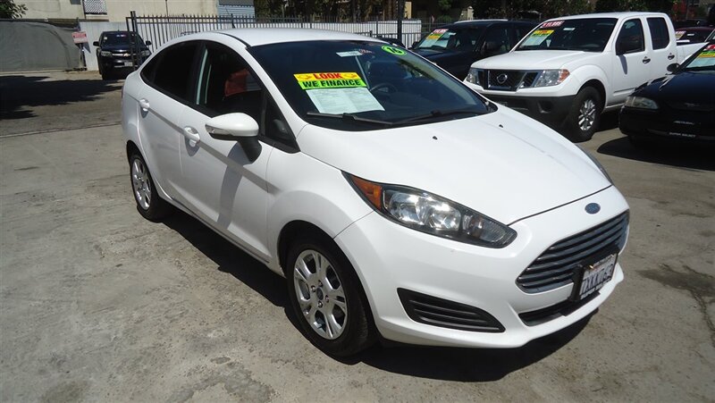 2016 Ford Fiesta SE   - Photo 1 - Van Nuys, CA 91405