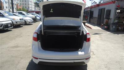 2016 Ford Fiesta SE - Photo 8 - Van Nuys, CA 91405