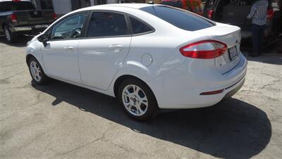 2016 Ford Fiesta SE - Photo 6 - Van Nuys, CA 91405