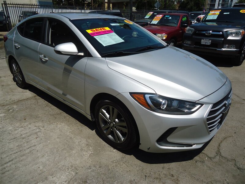 2018 Hyundai ELANTRA SEL - Photo 1 - Van Nuys, CA 91405