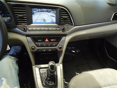 2018 Hyundai ELANTRA SEL   - Photo 16 - Van Nuys, CA 91405