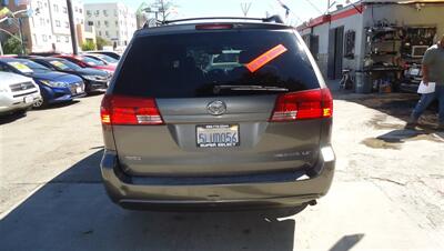 2005 Toyota Sienna LE 7 Passenger   - Photo 9 - Van Nuys, CA 91405