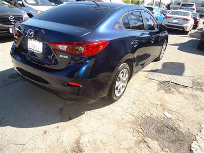 2015 Mazda Mazda3 i SV   - Photo 4 - Van Nuys, CA 91405