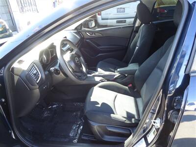 2015 Mazda Mazda3 i SV   - Photo 6 - Van Nuys, CA 91405