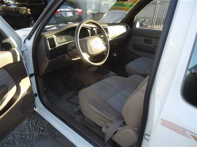 1996 Toyota Tacoma   - Photo 14 - Van Nuys, CA 91405